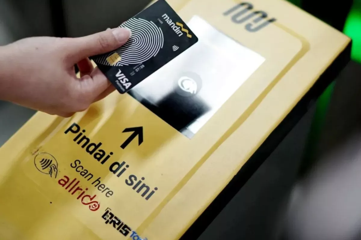 Bank Mandiri Hadirkan Pembayaran Kartu Kredit Contactless MRT Jakarta
