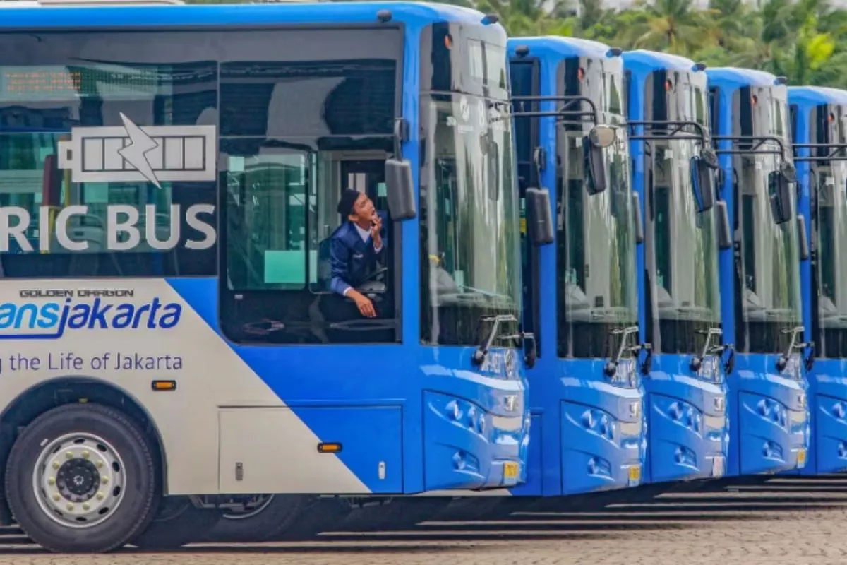 Transportasi Umum Jakarta Ditargetkan Berbasis EV di 2030