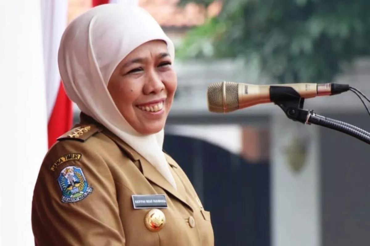 Khofifah Bawa Bantuan Rp 2 Miliar untuk Korban Gempa NTT