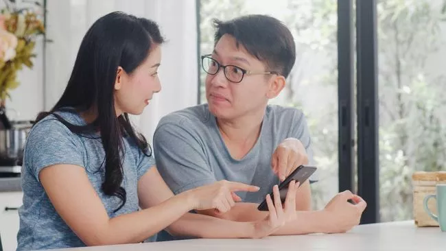 Psikologi Hubungan Digital: Manajemen Konflik Siber Masa Depan