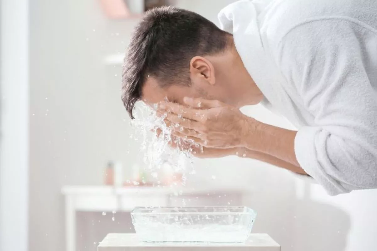 Jangan Asal Pilih, Ini 4 Jenis Cleanser Sesuai Jenis Kulit
