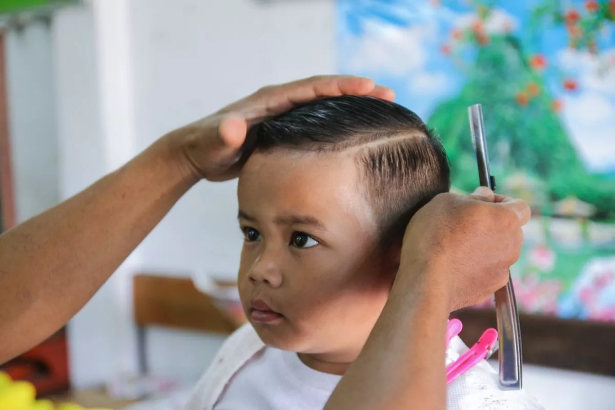 Inspirasi Gaya Rambut Anak Cowok Terbaru yang Praktis dan Rapi