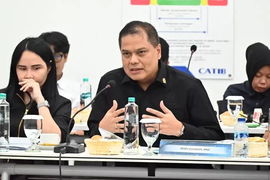 Baterai EV Berkelanjutan: Ekosistem Hijau Terintegrasi DPR RI 2026