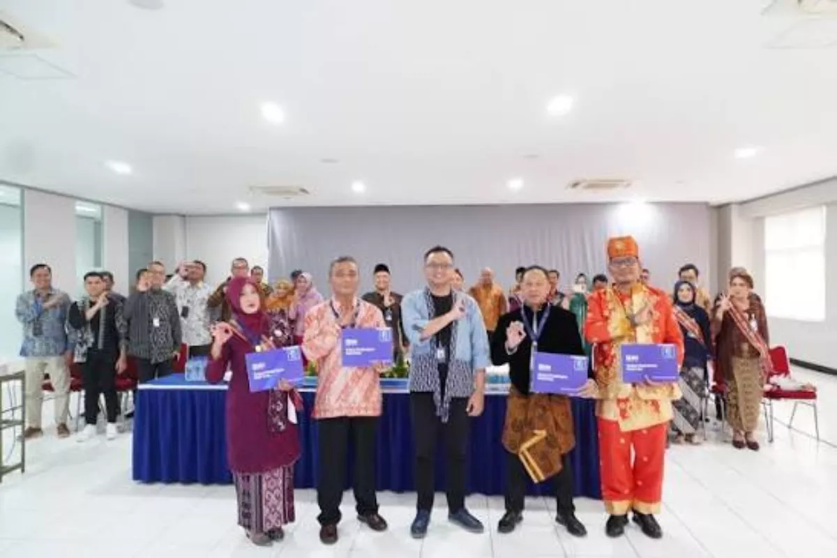 Dedikasi Mantri BRI Menembus Batas demi Pelaku Usaha