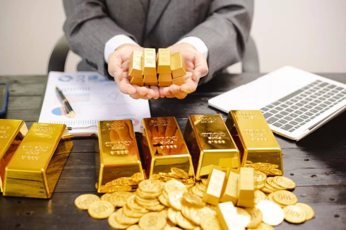 Harga Emas Antam Galeri 24 dan UBS Hari ini Serentak Melemah