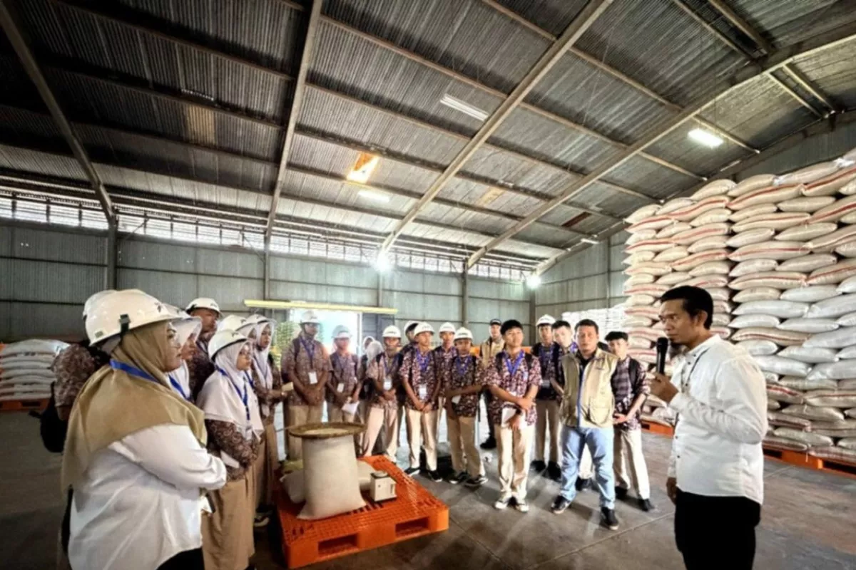 Bulog dan Koperasi Desa Gandengan Tangan Jaga Pangan Kepri