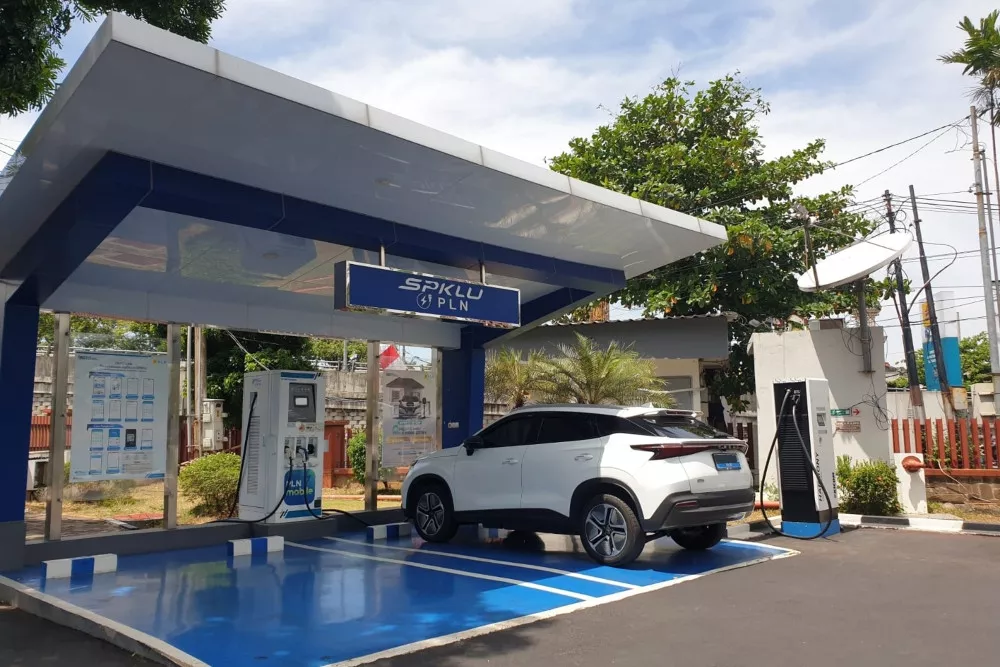 PLN Terapkan Parkir Kendaraan Tanpa Bahan Bakar per 14 April 2026