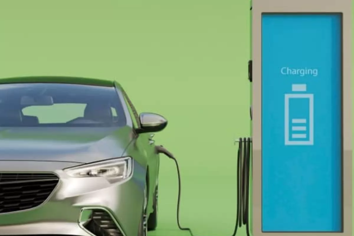 Tips Menjaga Usia Baterai Mobil Listrik agar Tetap Awet