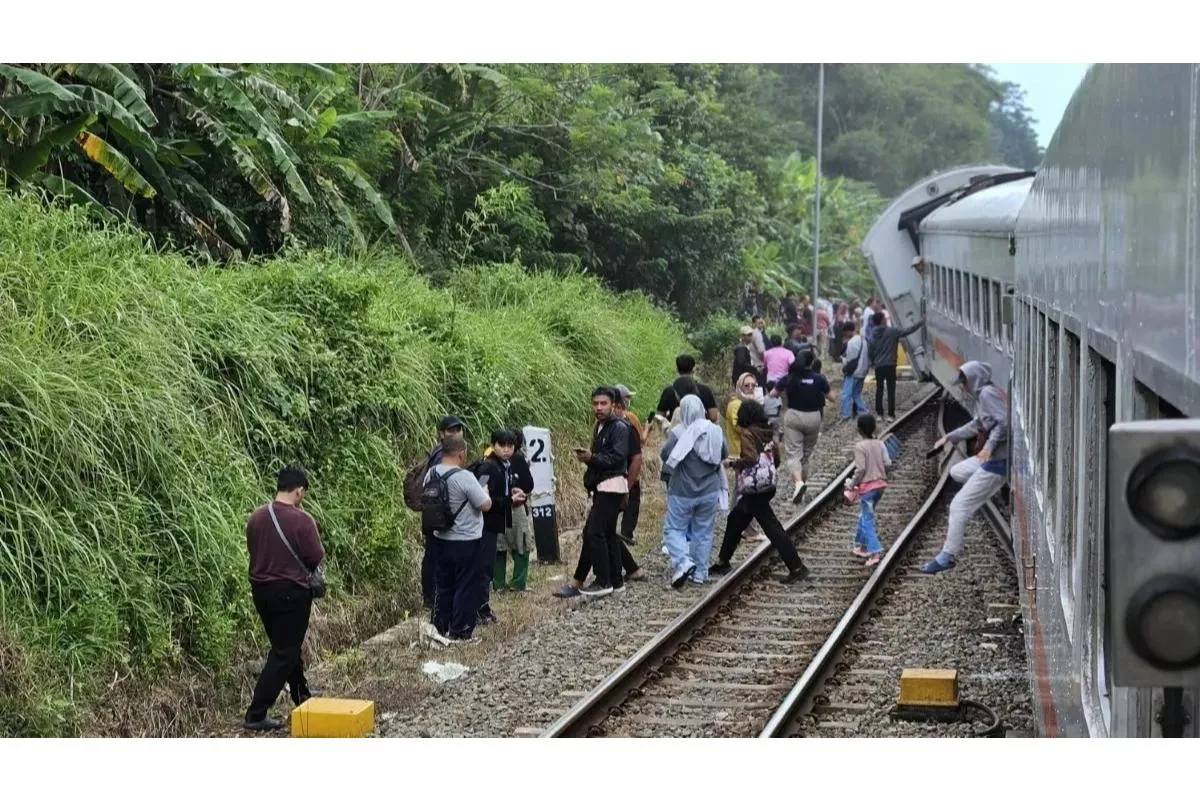 KA Bangunkarta Anjlok di Bumiayu, KAI Lakukan Pengalihan Rute