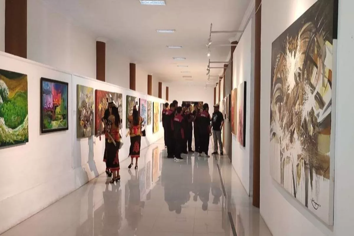 Lonjakan Pameran Seni Rupa Belum Dongkrak Harga Karya Seniman