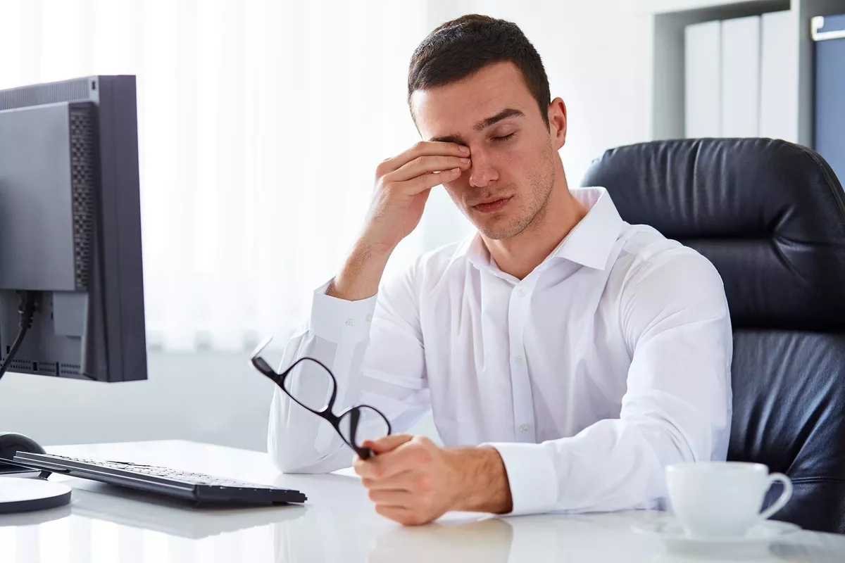 Mengenal Computer Vision Syndrome pada Pekerja Digital
