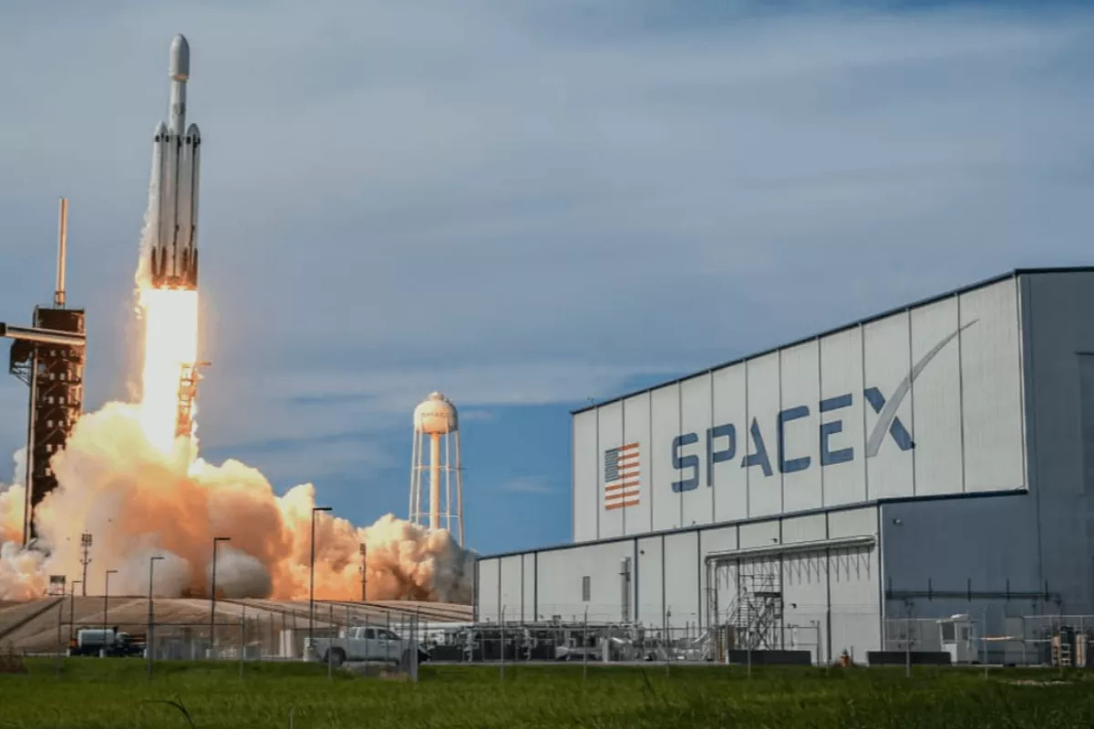 Saham SpaceX Melesat 3 Hari Beruntun Jadi Terbesar Kelima Dunia