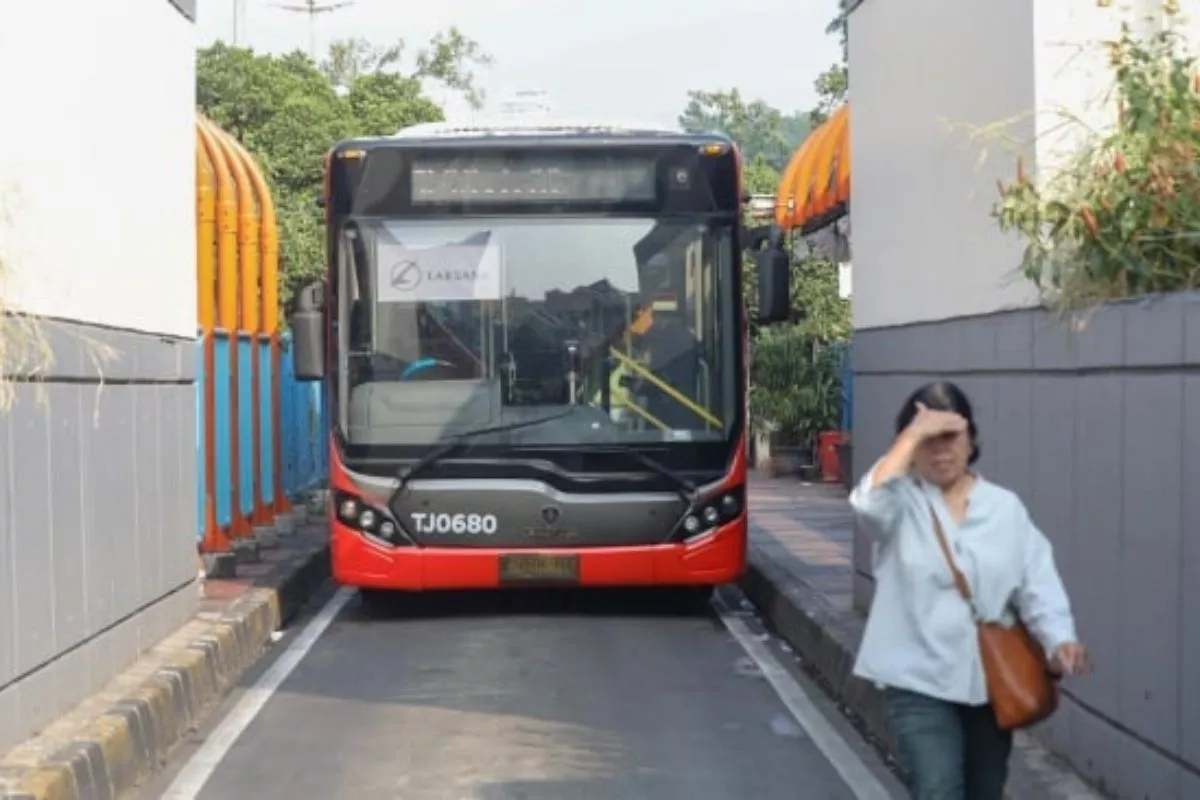Transjakarta Buka Rute Dukuh Atas-PIK 2, Tarif Rp20.000