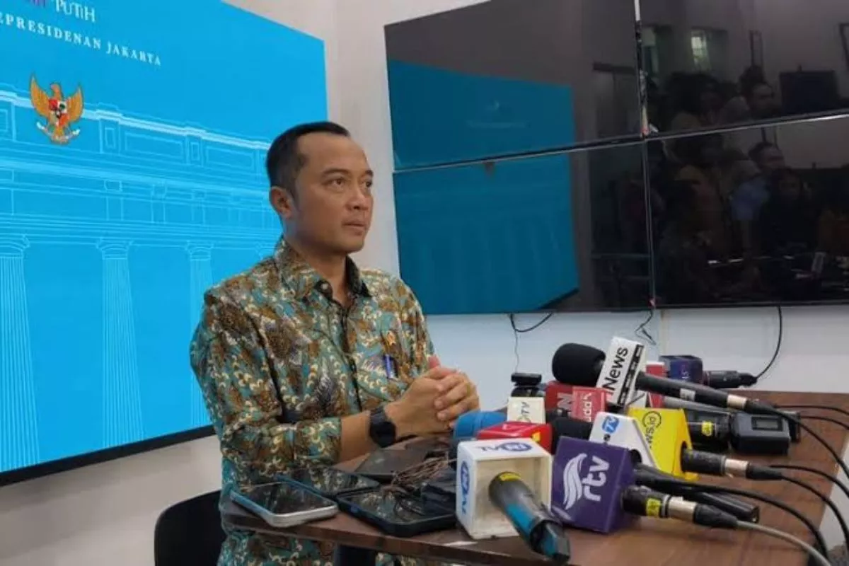 Mensesneg: Istana Hormati Keputusan Nanik Mundur dari BGN