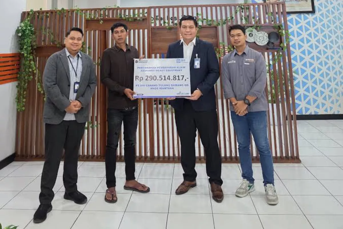 BRI Insurance Bayarkan Klaim Asuransi Rp1 Miliar Demi Aset Nasabah
