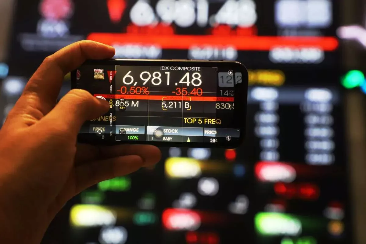 Saham Bank Mandiri Pimpin Kenaikan Emiten Pelat Merah