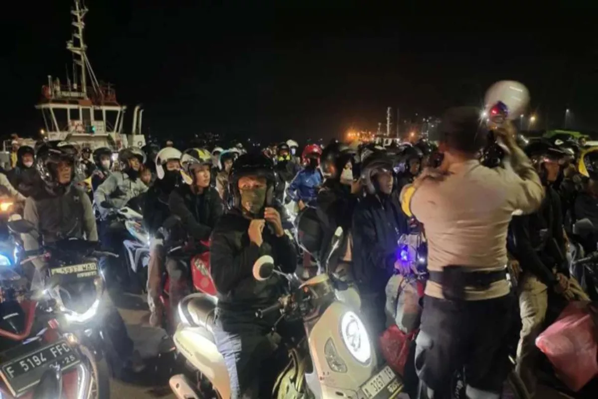 Kepolisian Quang Ngai Perketat Inspeksi Sepeda Motor Listrik 2026
