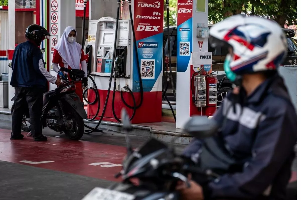 Bensin Nonsubsidi di RI Naik, Harga BBM Malaysia Justru Turun
