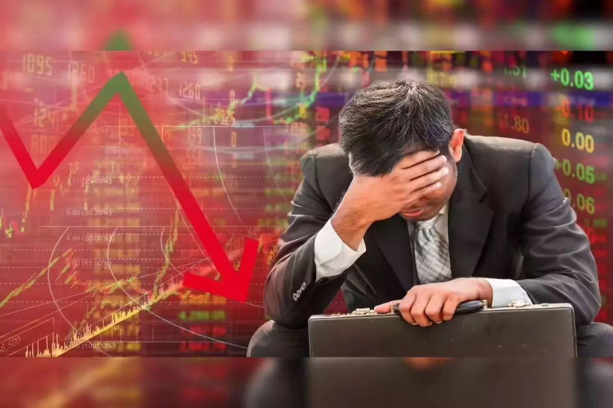 IHSG Anjlok ke Zona 6.370 Akibat Sentimen Dalam Negeri