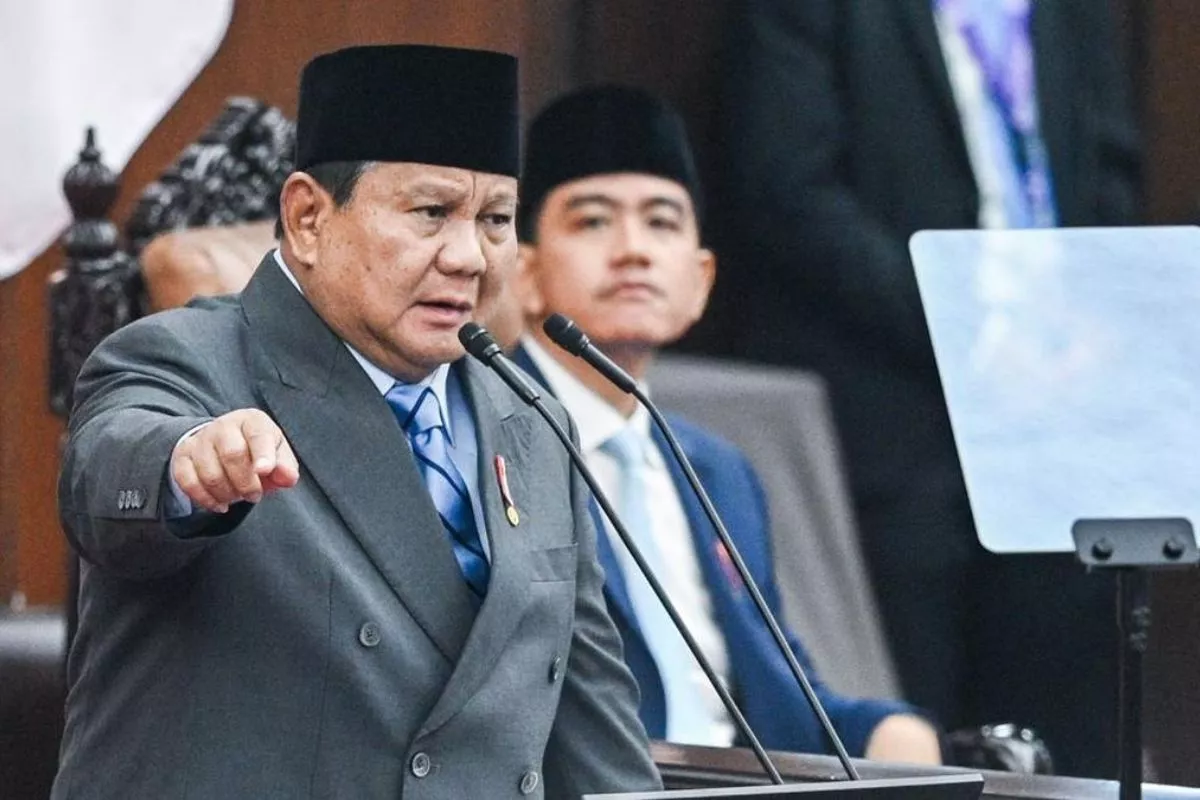 Prabowo Bertekad Mulai Proyek Giant Sea Wall Pantura Jawa