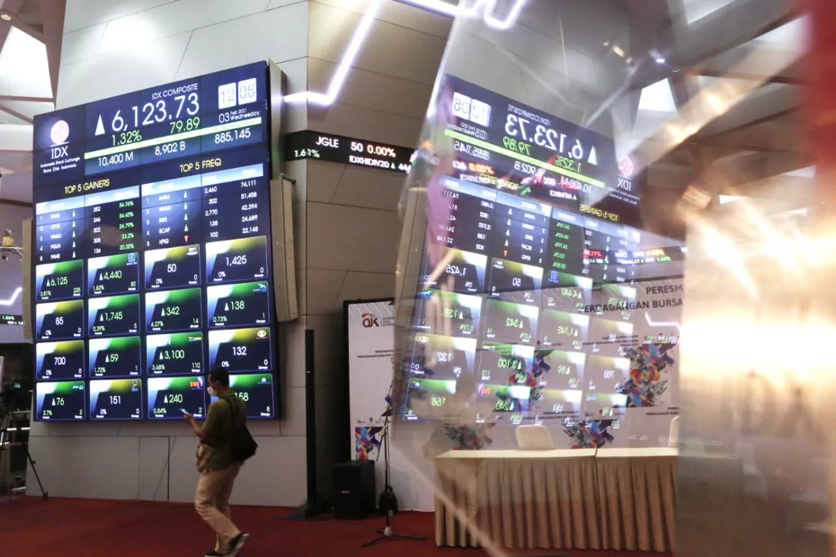 IHSG Turun 1,43 Persen, Asing Borong Saham Tambang