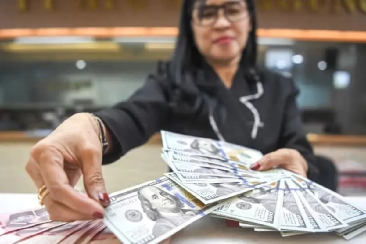 Dolar AS Perkasa, Rupiah Dibuka Melemah ke Rp17.930/US$ Pagi Ini