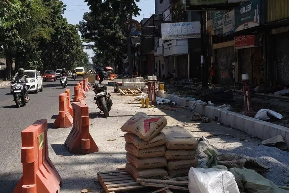 Sejumlah Proyek Pembangunan Mulai Ramaikan Jalanan Kota Bandung