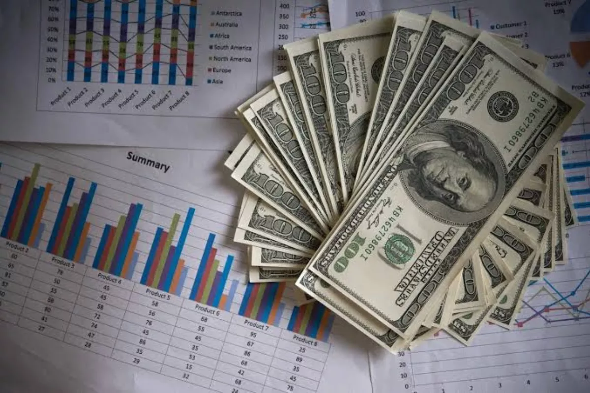 Dolar AS Dekati Level Tertinggi Sepekan Ditengah Isu Perang AS dan Iran