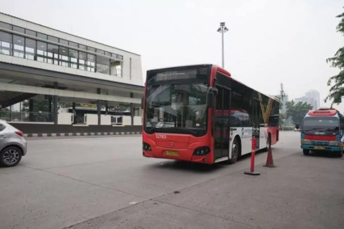 Bahlil Bakal Bahas TransJakarta Berbasis Hidrogen dengan Gubernur DKI
