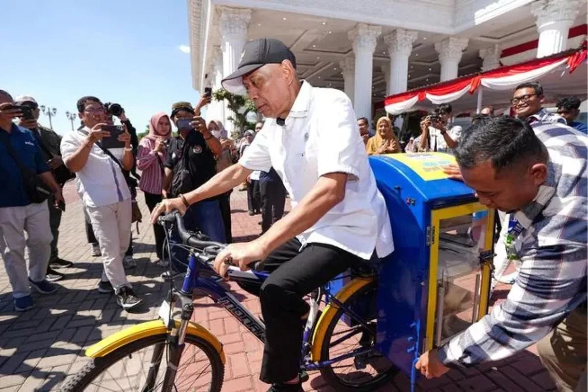 Kemensos Sulap Ratusan Penerima PKH Jadi Penjual Roti Keliling