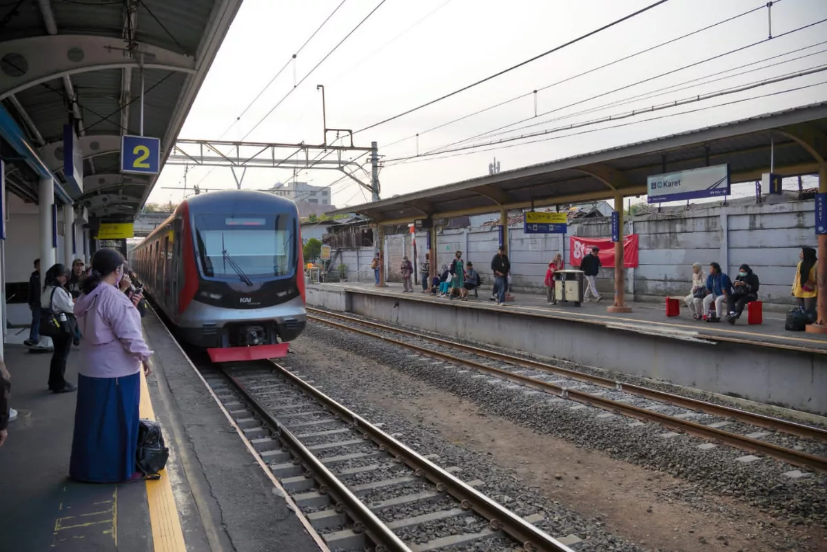 Naik Turun KRL Stasiun Karet Dialihkan ke BNI City Mulai September