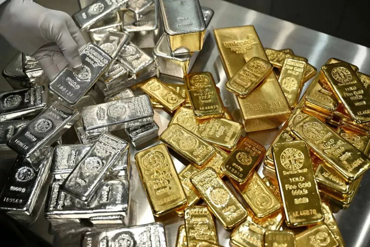 Data Ketenagakerjaan AS Melambat, Harga Emas dan Perak Kembali Menguat