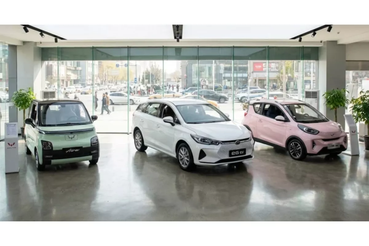 Tips Perawatan Mobil Listrik Bekas Murah Agar Tetap Segit di Jalan