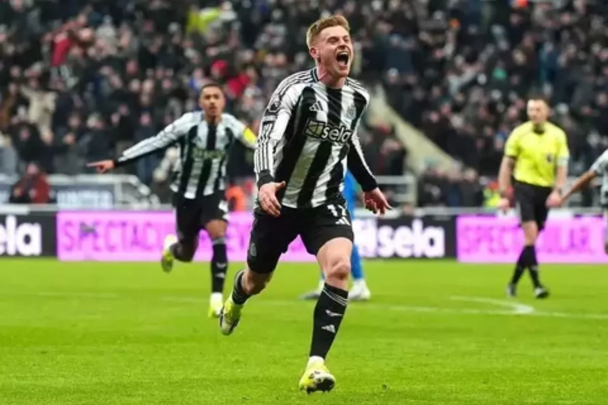 Barnes Resmi Perpanjang Kontrak di Newcastle United