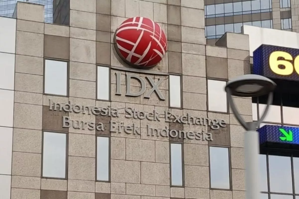 IHSG Anjlok 4,94 Persen ke 5.889, Asing Catatkan Net Sell Besar