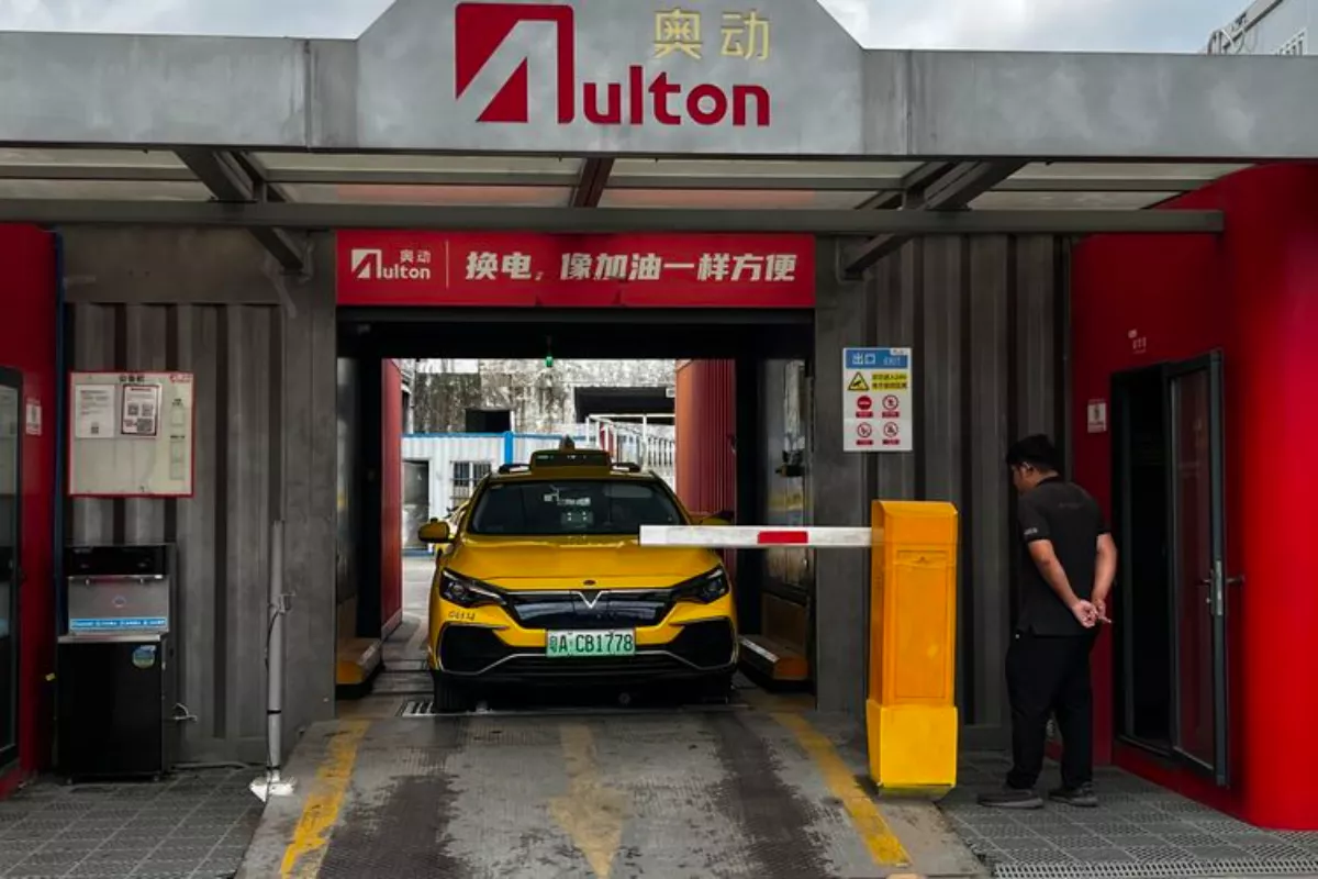 Kecanggihan Sistem Tukar Baterai Mobil Listrik China Jadi Sorotan