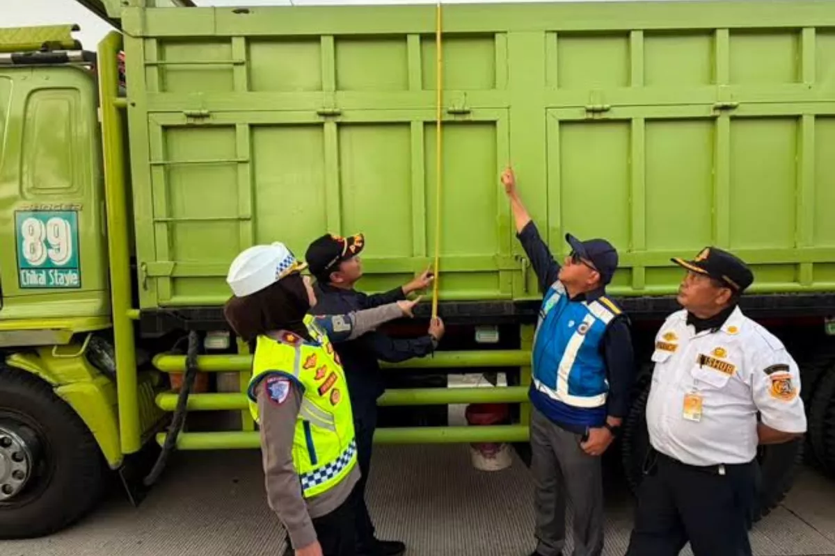 Penertiban Truk Overload Diperketat, Kemenhub Siapkan e-TLE
