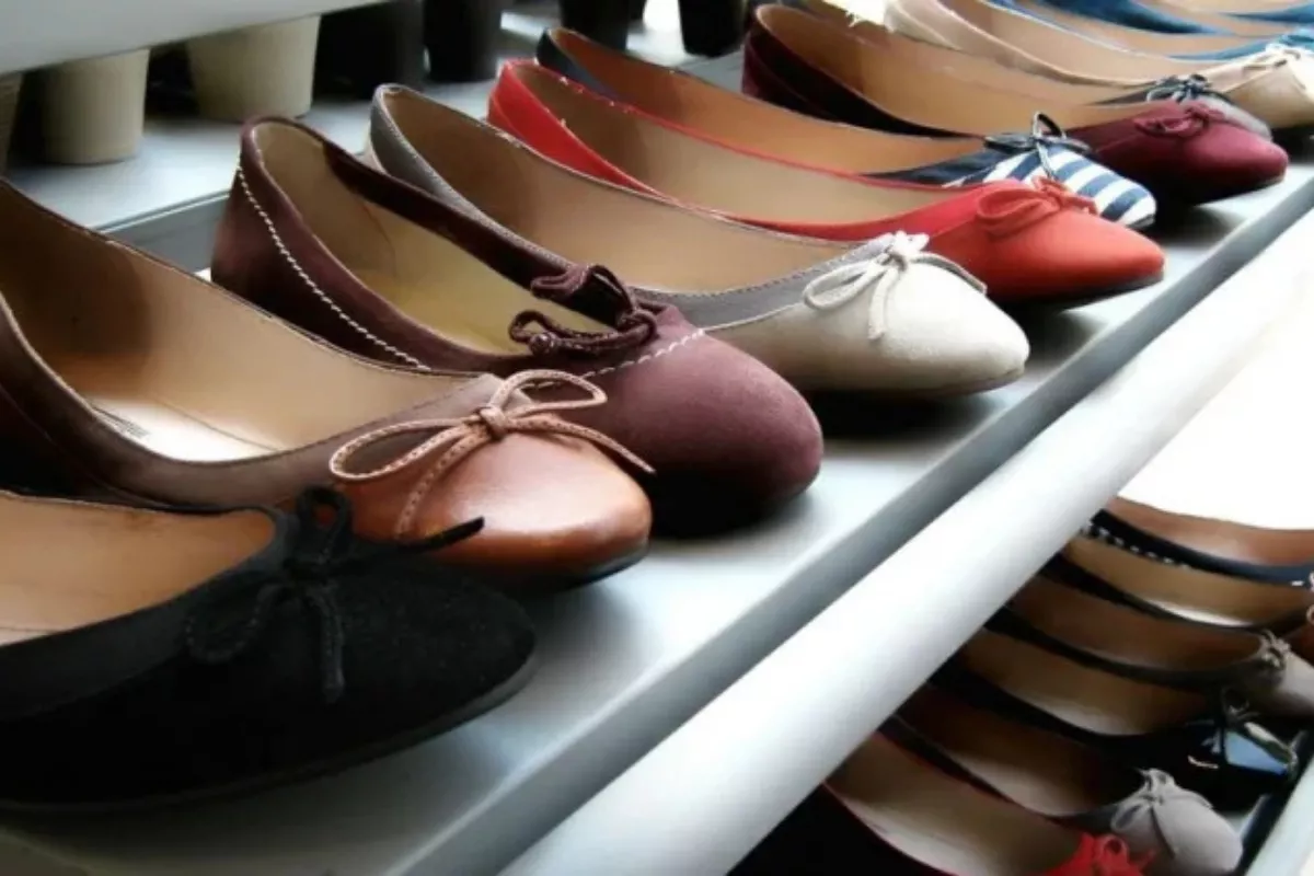 Alasan Ukuran Sepatu Perempuan Sering Tidak Pas di Kaki