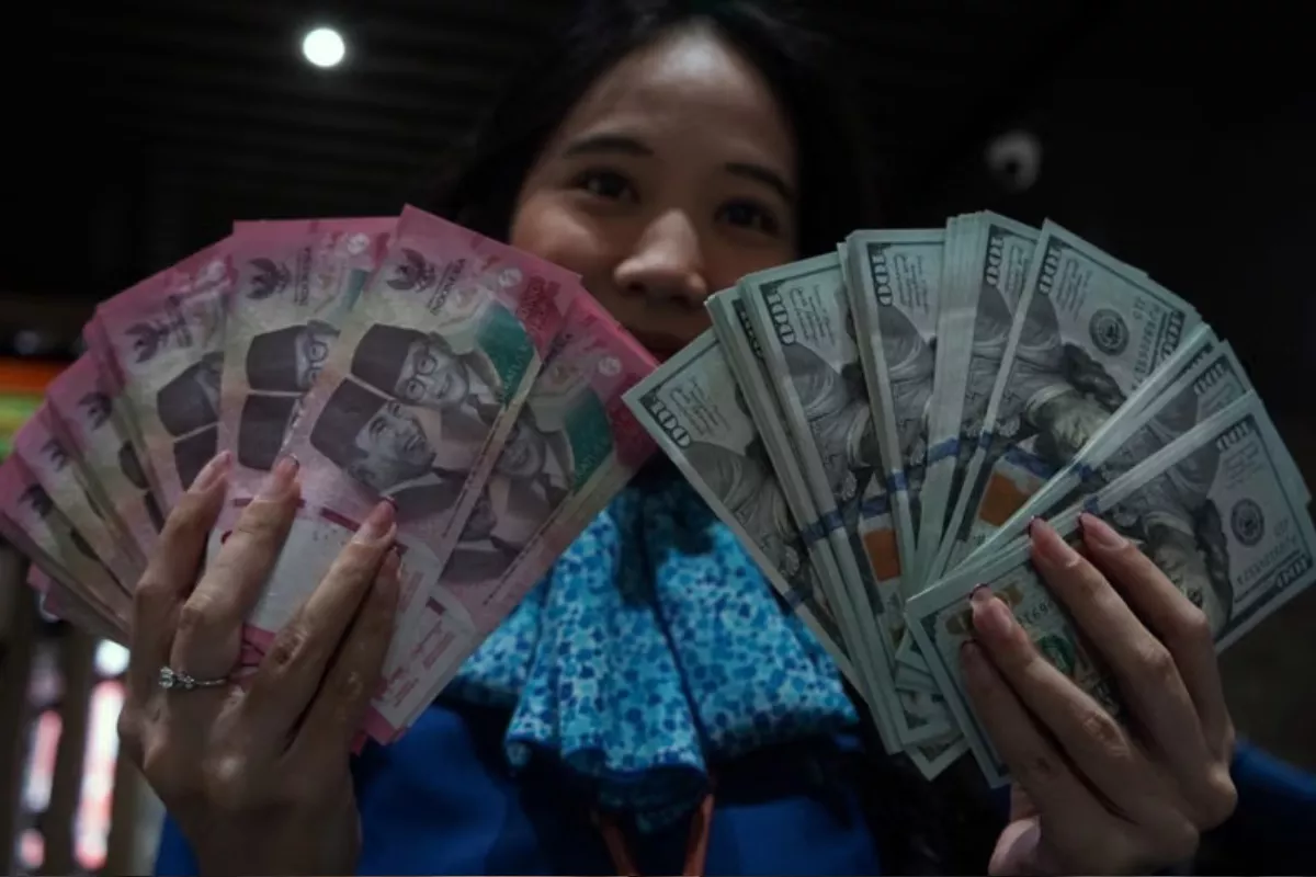 Nilai Tukar Rupiah Melemah 0,29 Persen ke Level Rp18.066