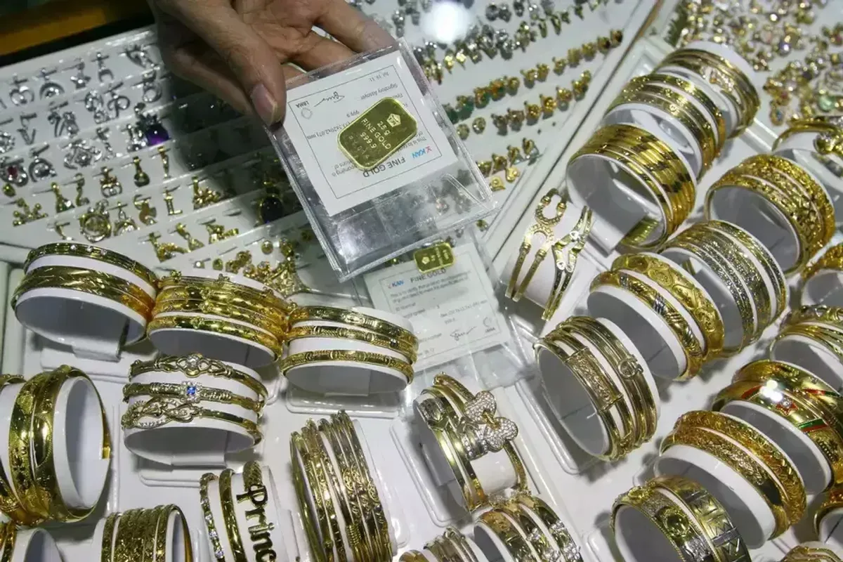 Daftar Harga Emas Perhiasan Hari Ini di Raja Emas, HRTA, dan Laku Emas