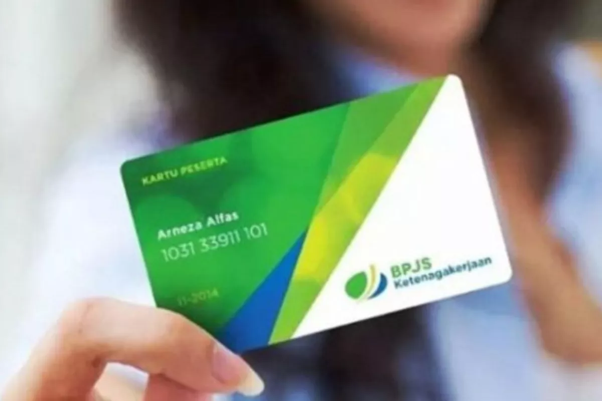 Menkeu Purbaya Cek Aturan Pajak 5 Persen atas Pencairan Dana JHT