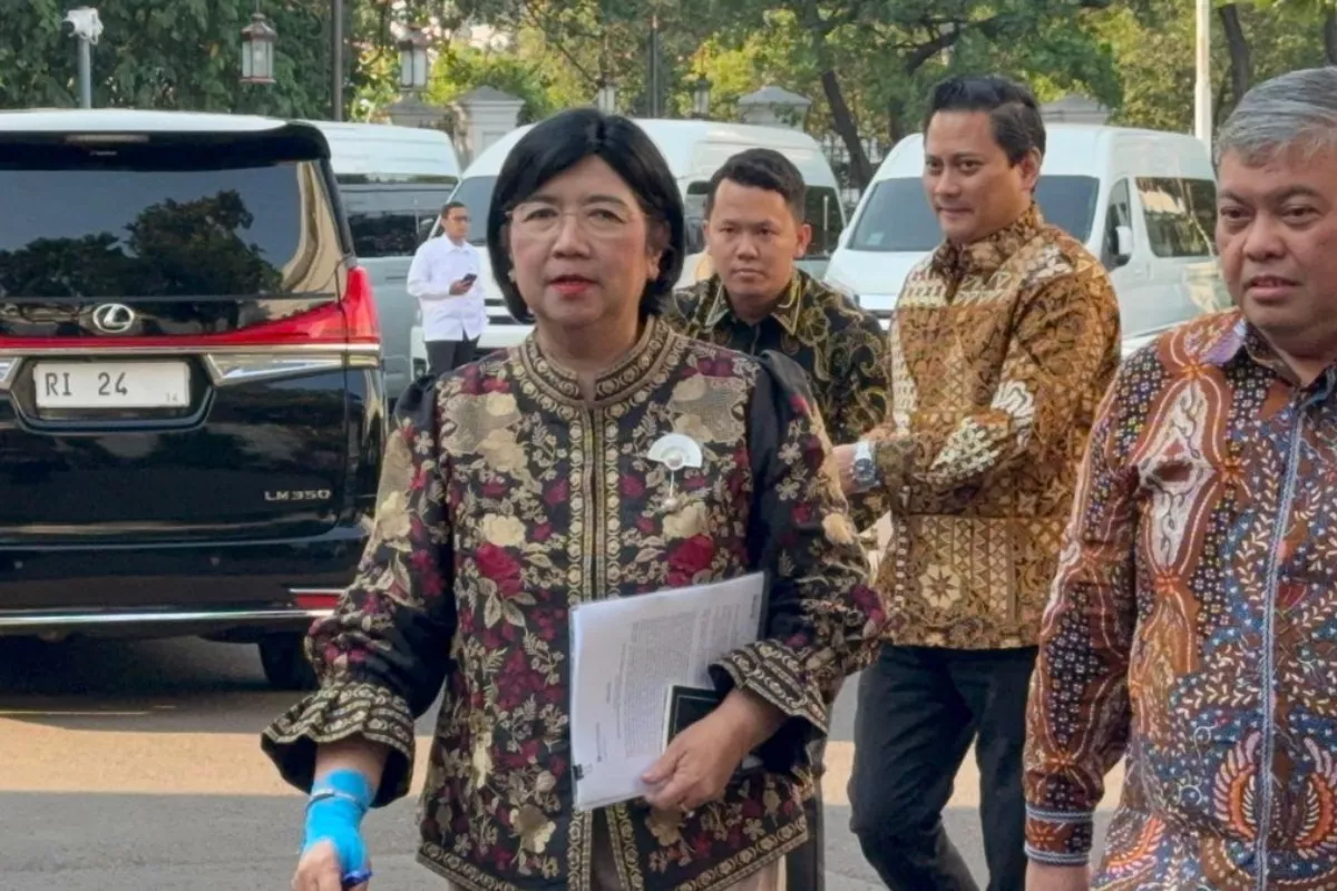 Destry Siapkan Langkah Stabilisasi Rupiah Saat Uji Kelayakan Gubernur BI