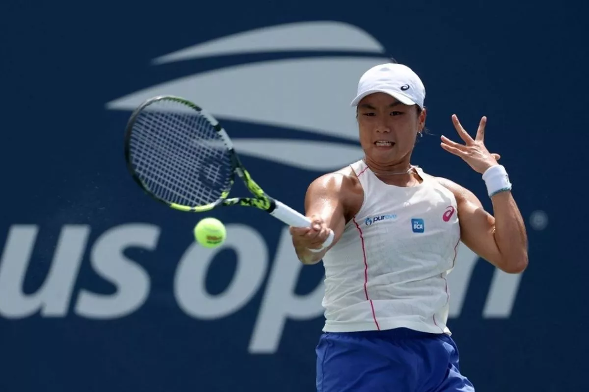 Debut Manis di Wimbledon, Janice Tjen Tumbangkan Leylah Fernandez