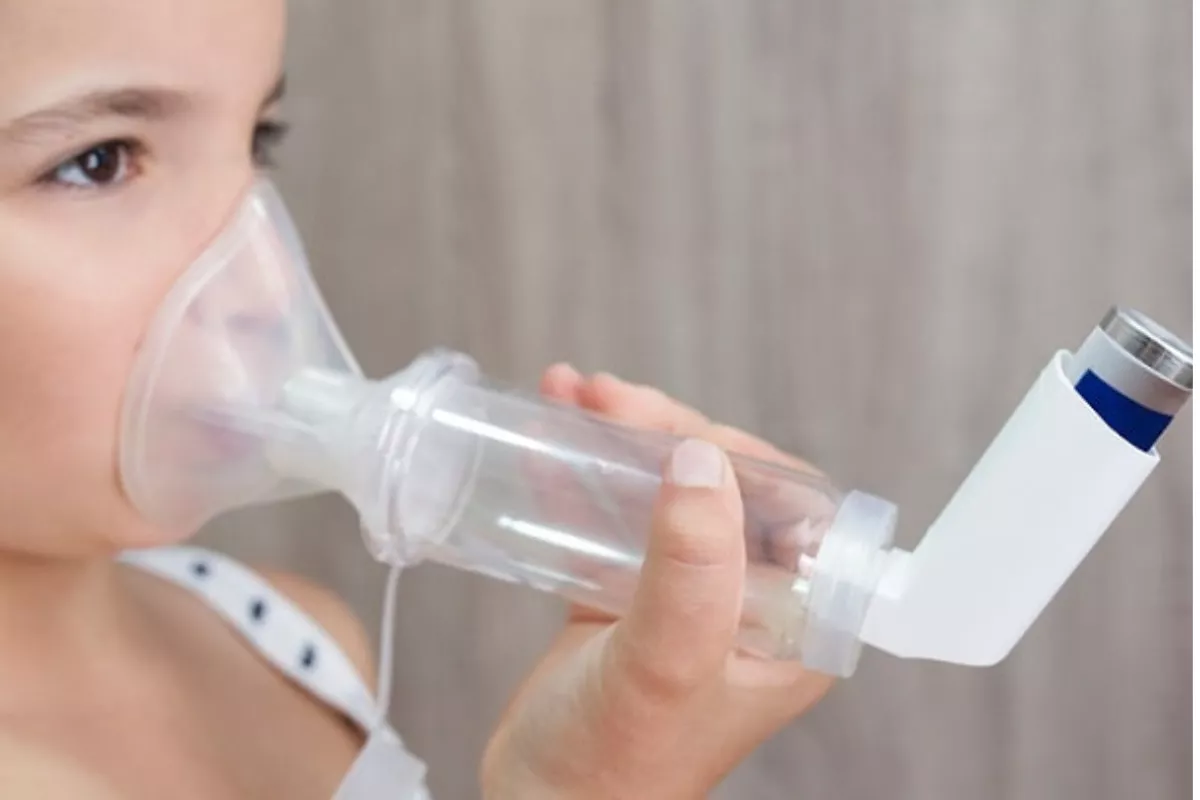 Inhaler vs Nebulizer untuk Asma Anak, Mana Lebih Efektif?