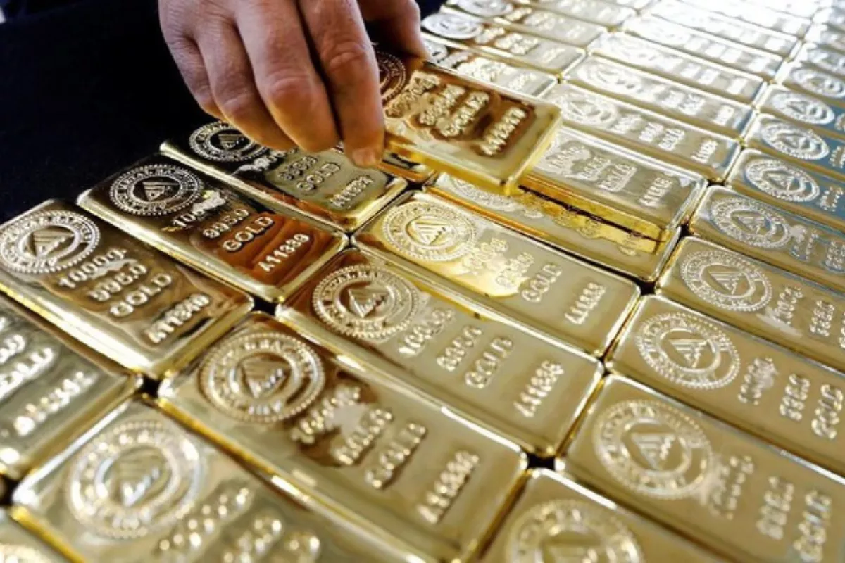 Harga Emas Diprediksi Tetap Menarik untuk Investasi Jangka Panjang