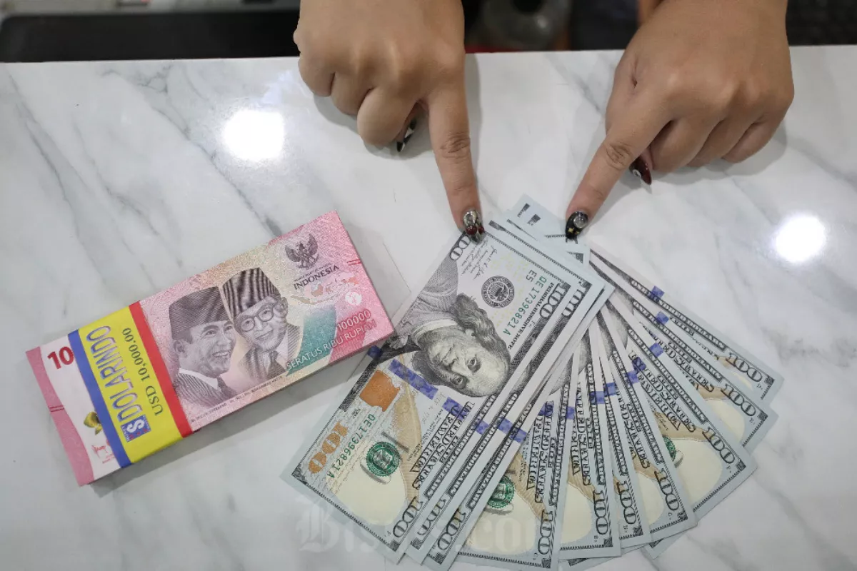 Nilai Tukar Rupiah Hari Ini Diprediksi Fluktuatif Imbas Geopolitik