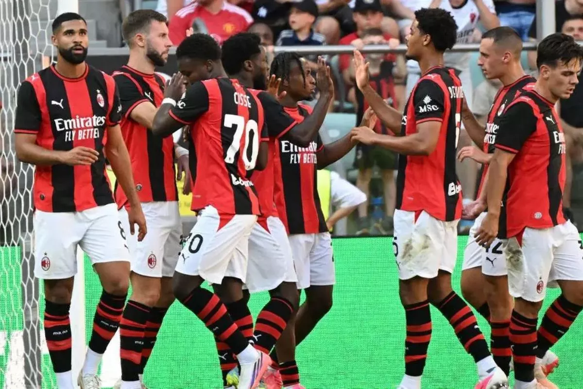 AC Milan Tekuk Manchester United 4-2 di Laga Pramusim