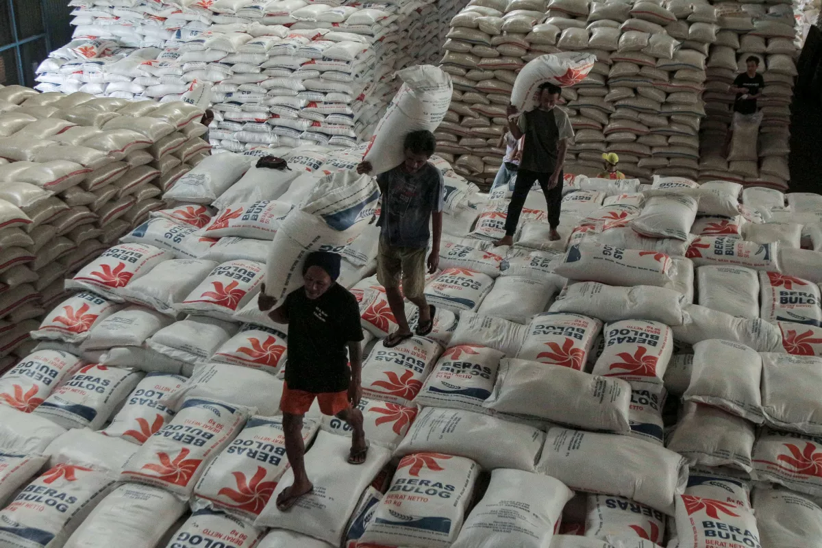 Hadapi Kemarau, Stok Beras di Gudang Bulog Garut Capai 14.000 Ton