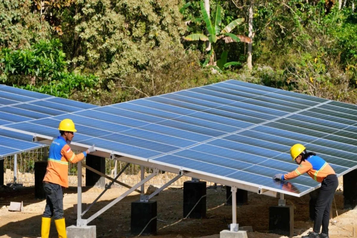 NTB Pacu Transisi Energi Bersih Berbasis Tenaga Surya di Sumbawa
