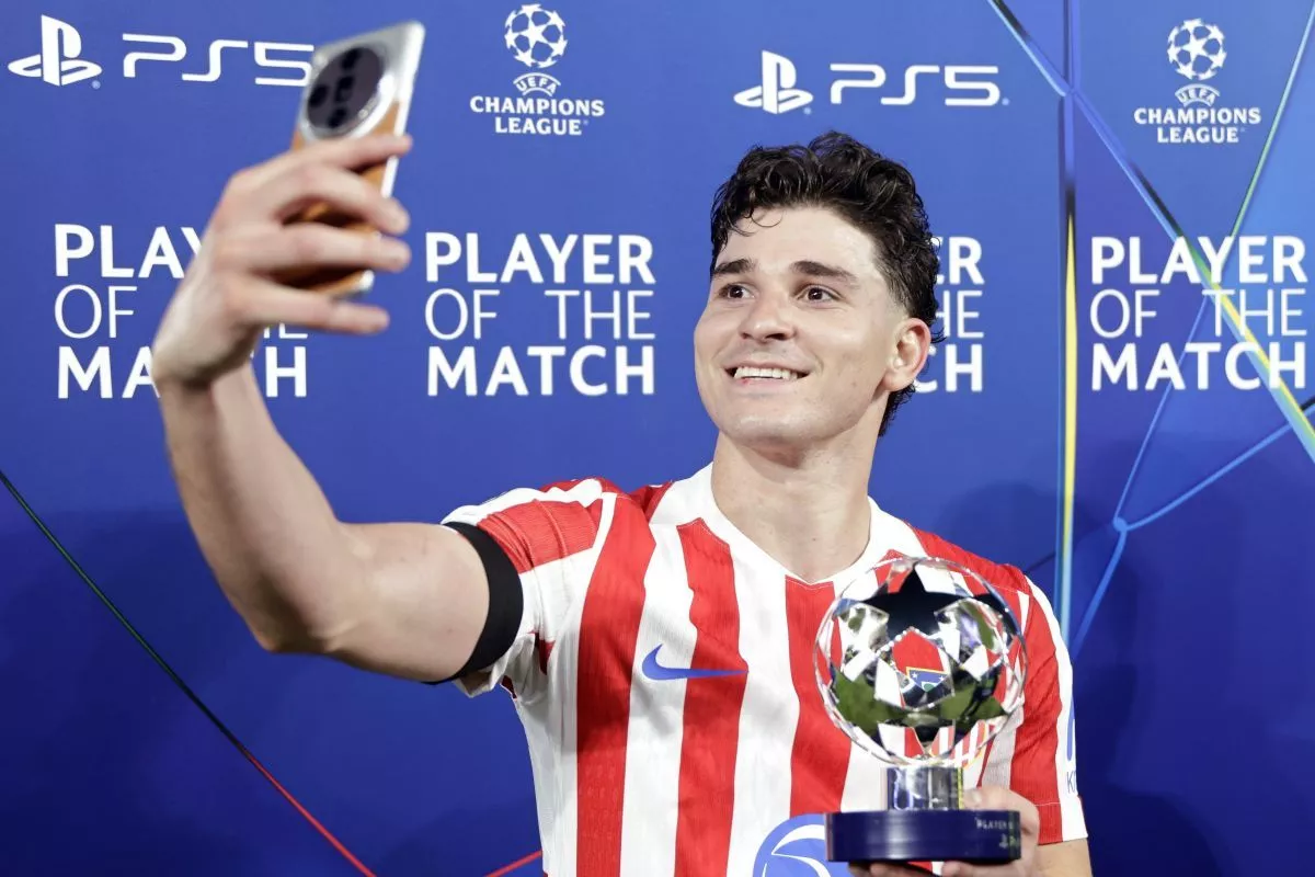 Julian Alvarez Ingin Pindah ke Barcelona, Ini Sikap Atletico Madrid